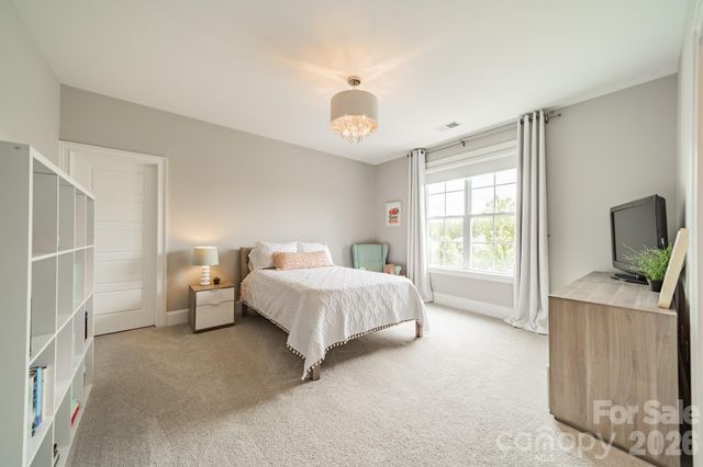 417 Wheatberry Hill Drive, Matthews, NC 28104