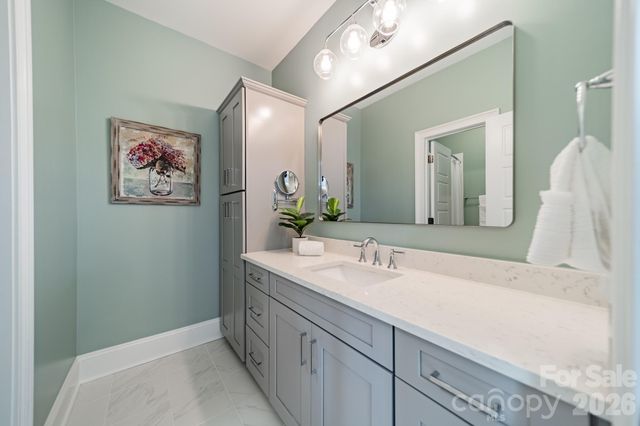 417 Wheatberry Hill Drive, Matthews, NC 28104