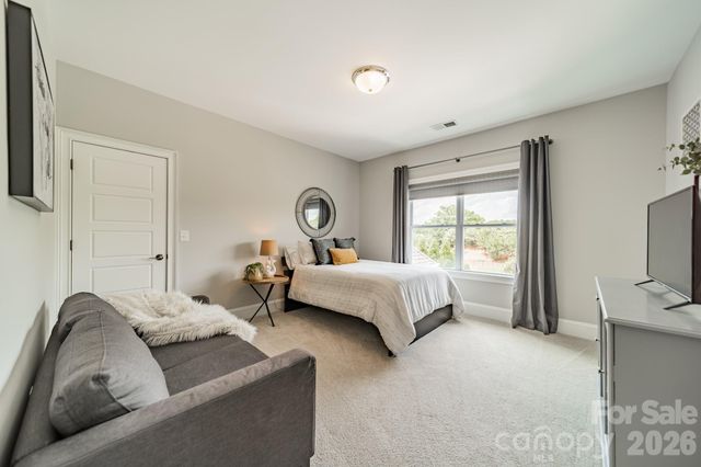 417 Wheatberry Hill Drive, Matthews, NC 28104