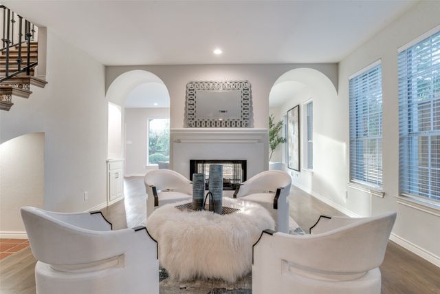 8931 Club Creek Circle, Dallas, TX 75238