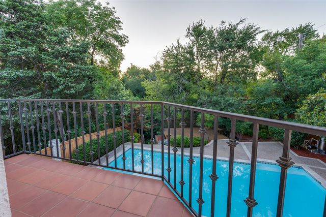 8931 Club Creek Circle, Dallas, TX 75238