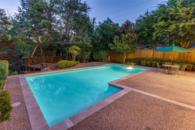 8931 Club Creek Circle, Dallas, TX 75238