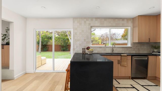 3101 Val DR, Austin, TX 78723