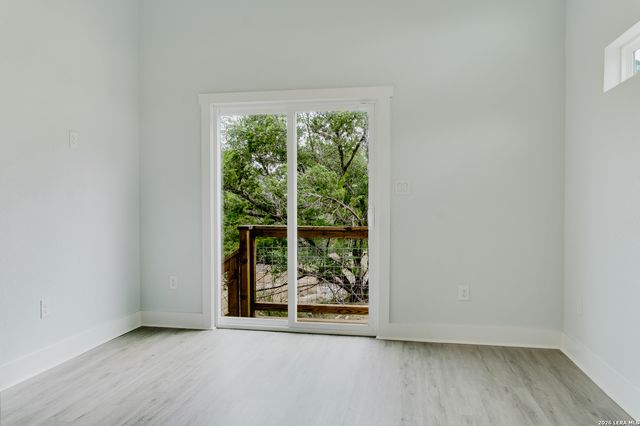 569 LEDGEVIEW DR, Canyon Lake, TX 78133
