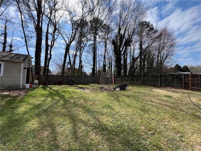 54 Oxford Brook Way, Lawrenceville, GA 30046