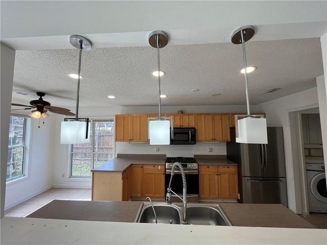 54 Oxford Brook Way, Lawrenceville, GA 30046