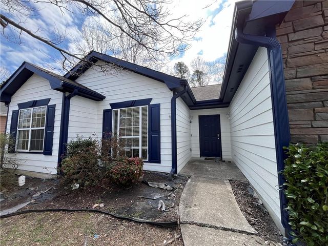 54 Oxford Brook Way, Lawrenceville, GA 30046