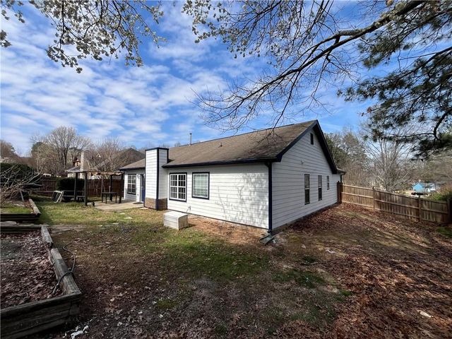 54 Oxford Brook Way, Lawrenceville, GA 30046