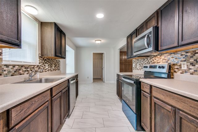 2913 Concord Drive, Mesquite, TX 75150