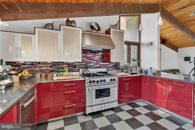 1219 INGLESIDE AVE, Mclean, VA 22101