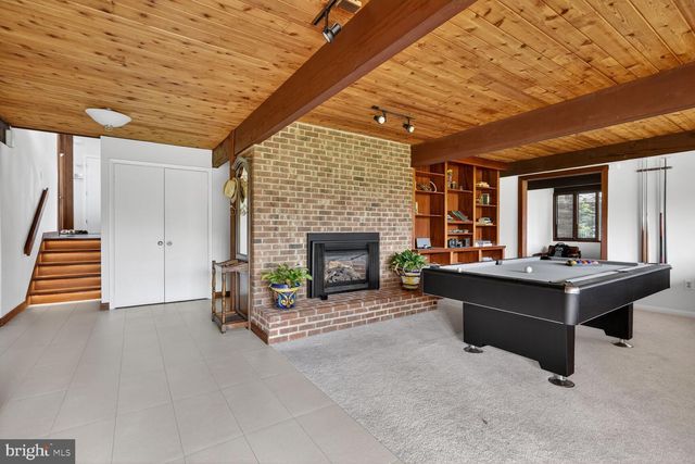 1219 INGLESIDE AVE, Mclean, VA 22101