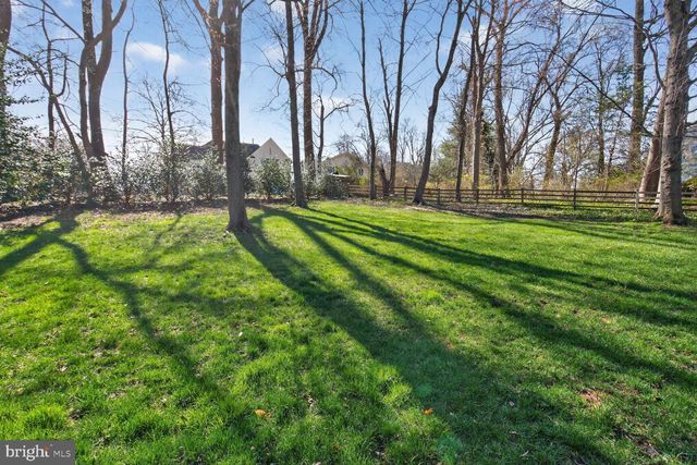 1219 INGLESIDE AVE, Mclean, VA 22101