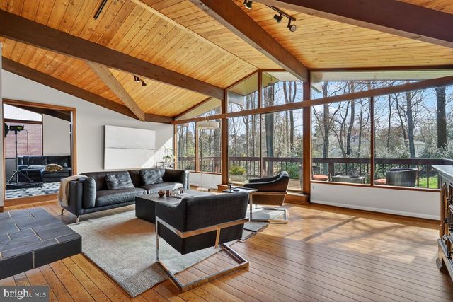 1219 INGLESIDE AVE, Mclean, VA 22101