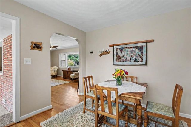 12 Pine Cone DR, Hampton, VA 23669