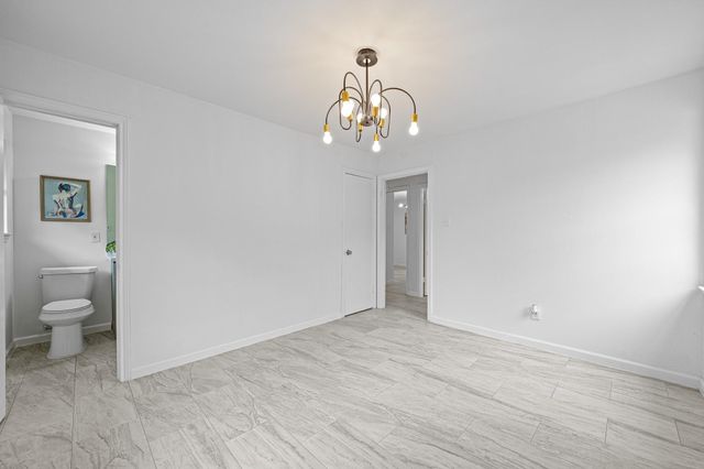 218 Southbrook Circle, Houston, TX 77060