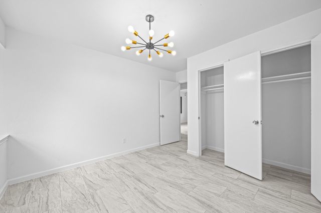 218 Southbrook Circle, Houston, TX 77060