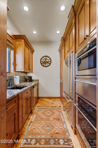 721 Selah Ridge Dr, Selah, WA 98942