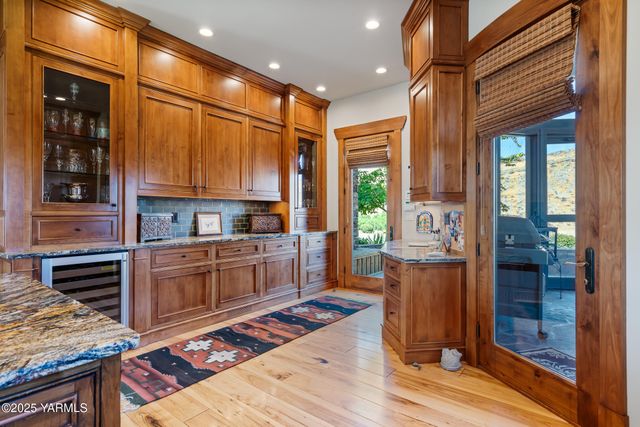 721 Selah Ridge Dr, Selah, WA 98942