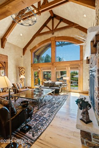 721 Selah Ridge Dr, Selah, WA 98942