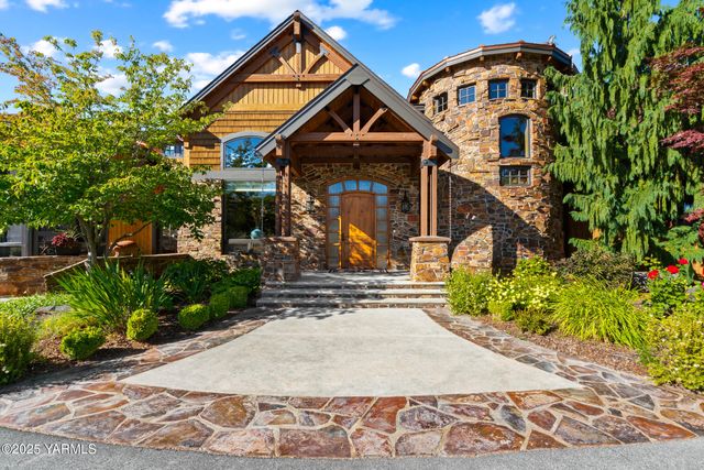 721 Selah Ridge Dr, Selah, WA 98942