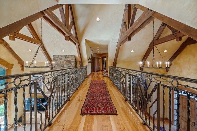 721 Selah Ridge Dr, Selah, WA 98942
