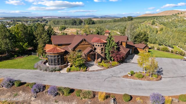 721 Selah Ridge Dr, Selah, WA 98942