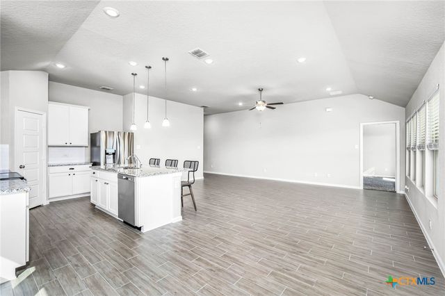 1117 Amber Lake, Seguin, TX 78155