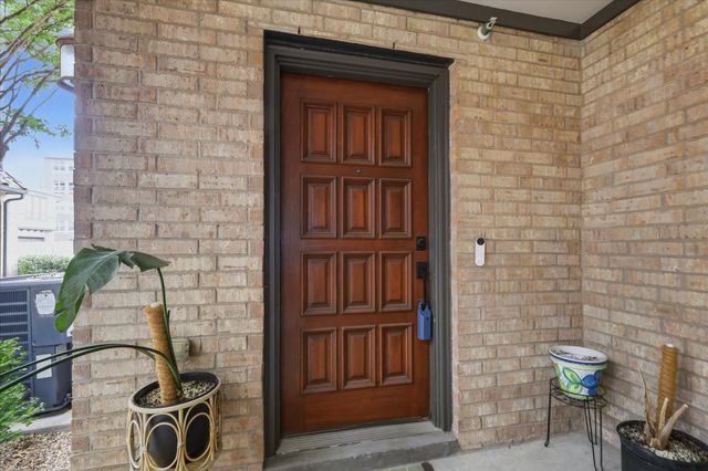 13900 Noel Road 15, Dallas, TX 75240