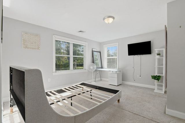 60 Foxboro Rd, Wrentham, MA 02093