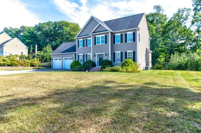 60 Foxboro Rd, Wrentham, MA 02093