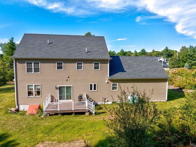 60 Foxboro Rd, Wrentham, MA 02093