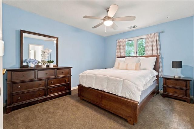 7505 El Monte Circle, Prairie Village, KS 66208