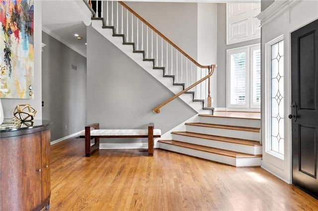 7505 El Monte Circle, Prairie Village, KS 66208