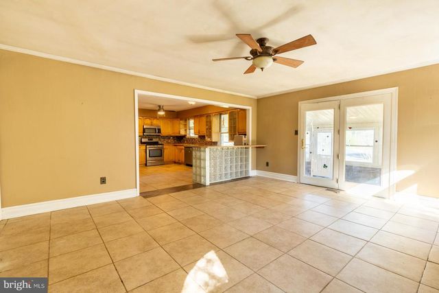 447 PROSPECT AVE, West Berlin, NJ 08091