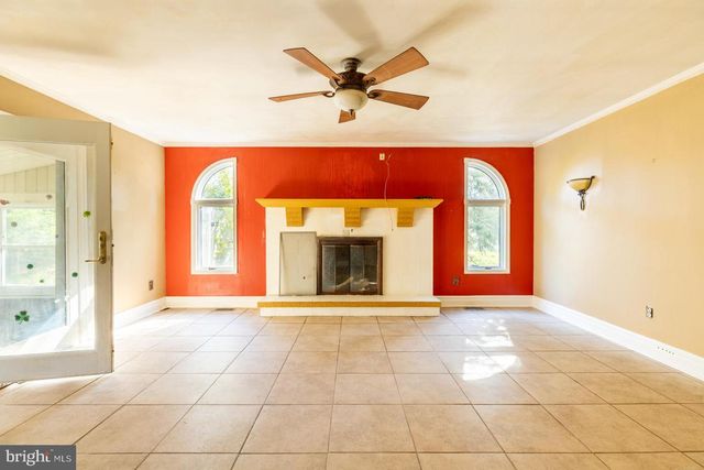 447 PROSPECT AVE, West Berlin, NJ 08091