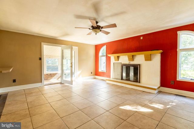 447 PROSPECT AVE, West Berlin, NJ 08091