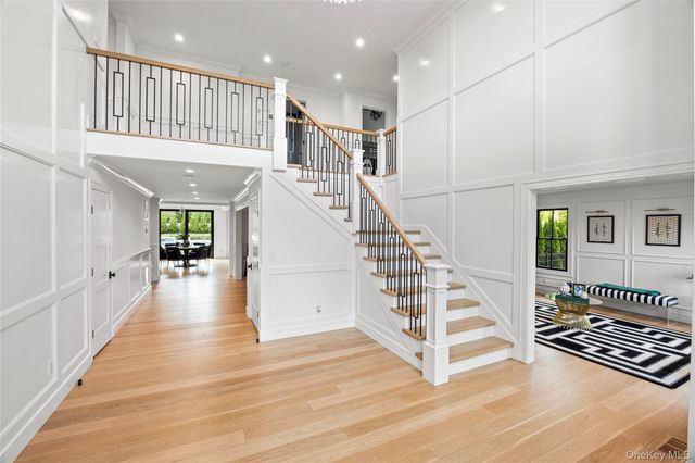 5 Dupont Court, Dix Hills, NY 11746
