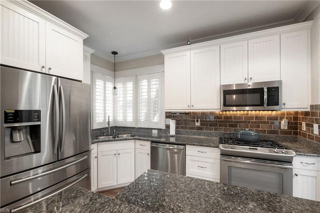 9517 24th Bay ST, Norfolk, VA 23518