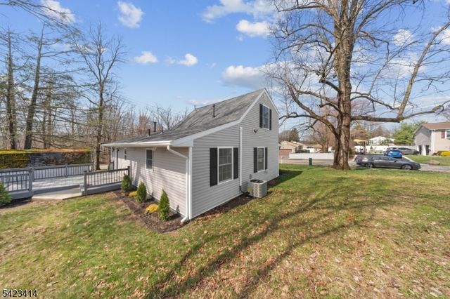 4 Melody Ln, West Milford Twp., NJ 07480