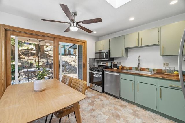 836 Creek Drive, Boulder Creek, CA 95006