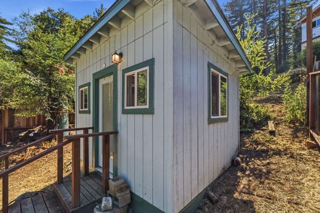 836 Creek Drive, Boulder Creek, CA 95006