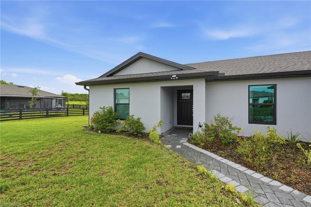 811 Gen Chesty Puller CT, LABELLE, FL 33935 — photo 3