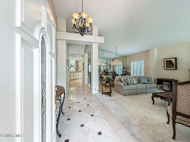 2805 Queens Way, Thousand Oaks, CA 91362
