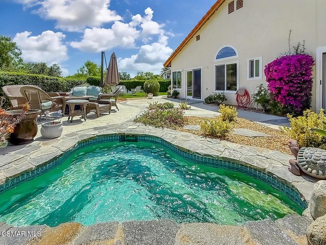 2805 Queens Way, Thousand Oaks, CA 91362