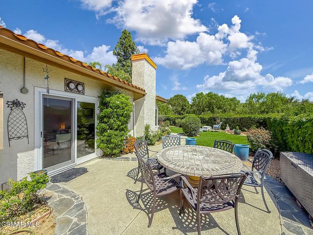 2805 Queens Way, Thousand Oaks, CA 91362