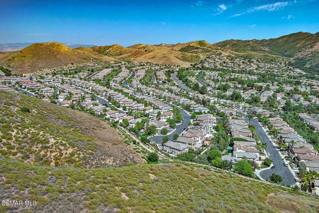 2805 Queens Way, Thousand Oaks, CA 91362