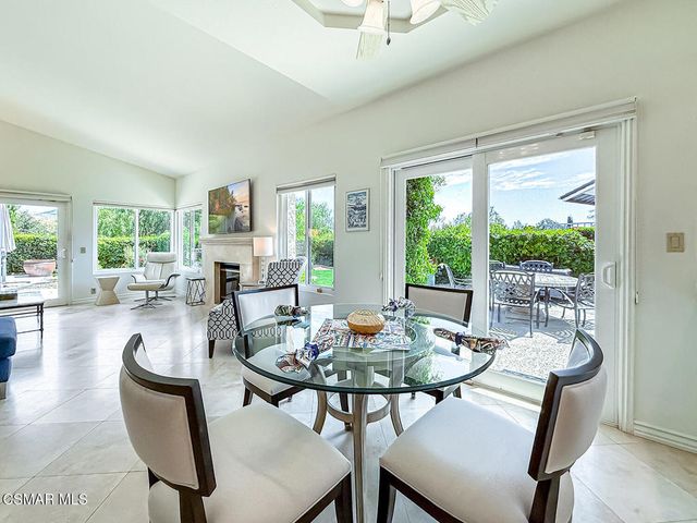 2805 Queens Way, Thousand Oaks, CA 91362