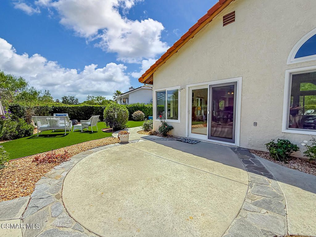 Image 22 of property listing at 2805 Queens Way, Thousand Oaks, CA 91362