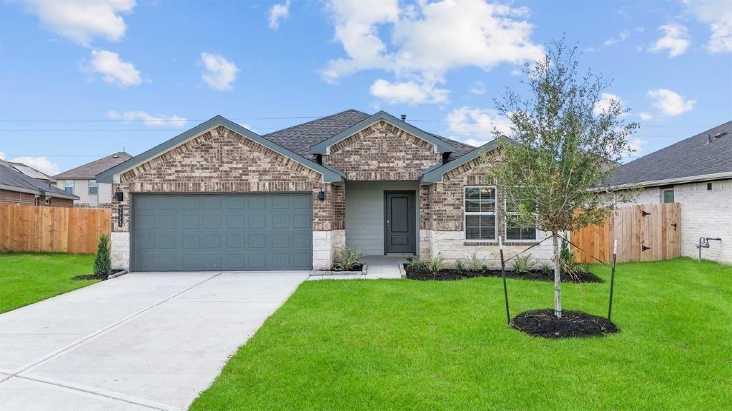 7715 Montana Ruby Drive, Iowa Colony, TX 77583
