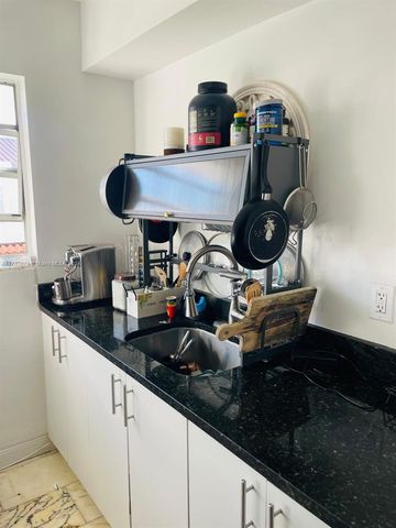 1526 Pennsylvania Ave 14, Miami Beach, FL 33139